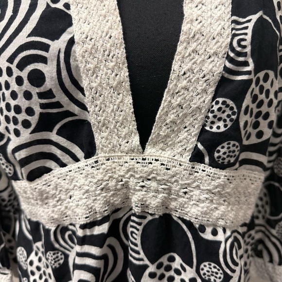 Peppermint Bay Boho Tunic Top Black White Cotton Crochet Trim Beach Large - Picture 3 of 9